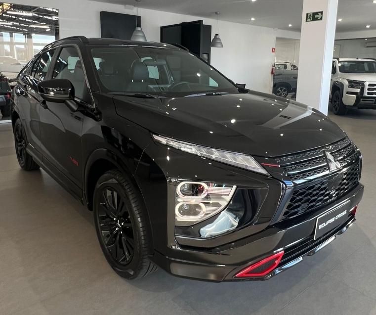 Mitsubishi-ECLIPSE CROSS-1.5 MIVEC TURBO GASOLINA HPE BLACK CVT