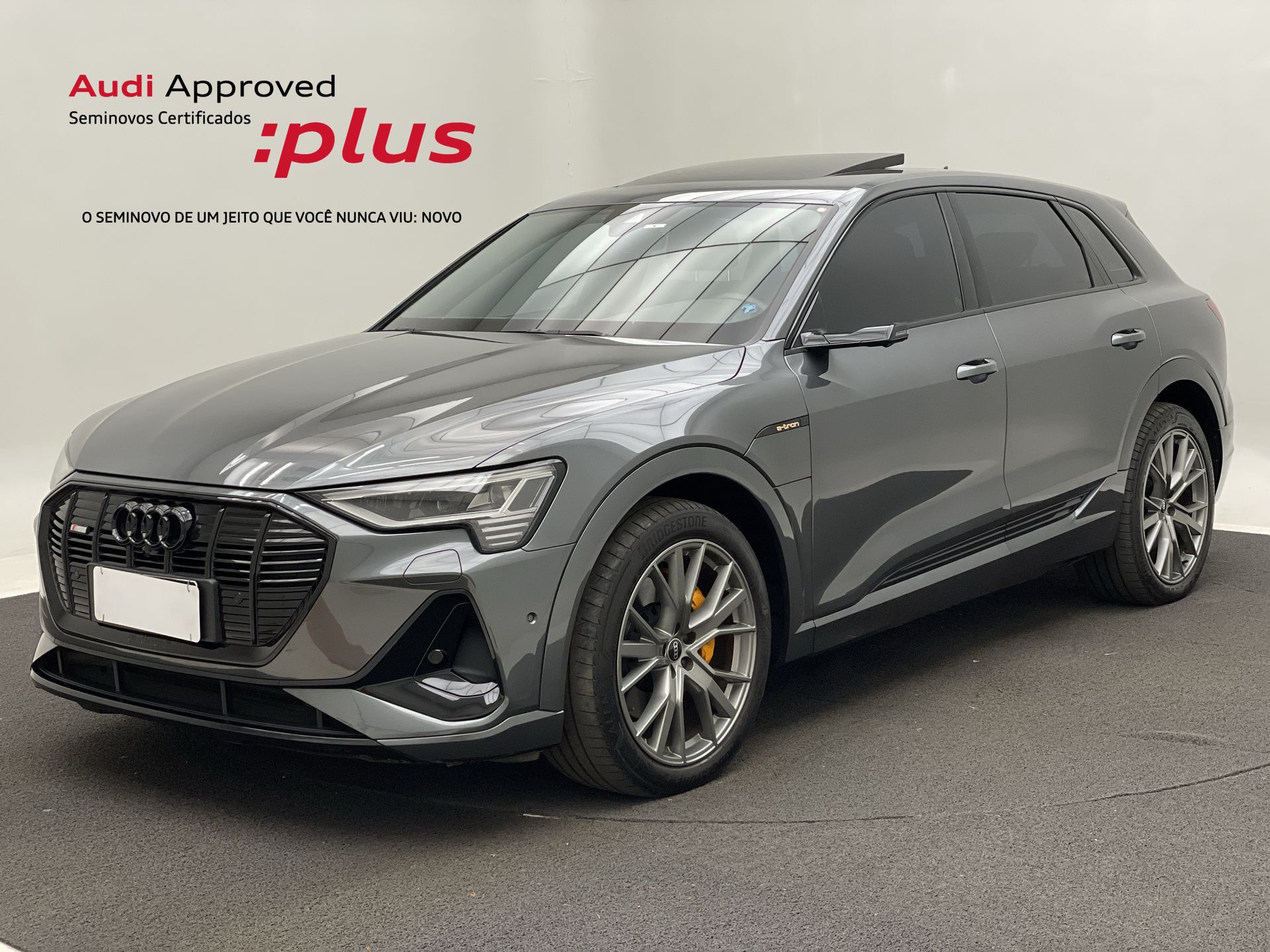 E-TRON Performa. Black Aut. (Elétrico)