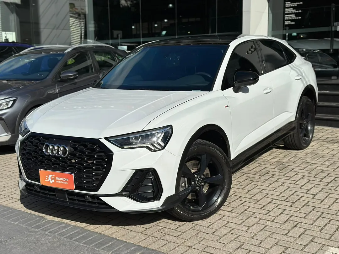 audi q3 q3 spb perf. black 2.0 tfsi tipt. quat.