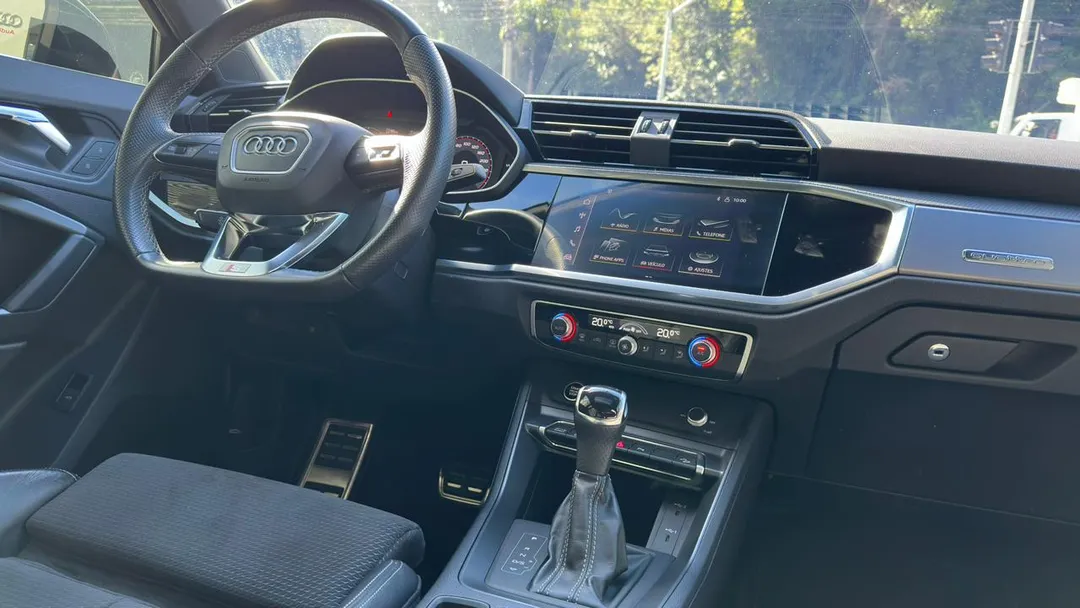 audi q3 q3 spb perf. black 2.0 tfsi tipt. quat.