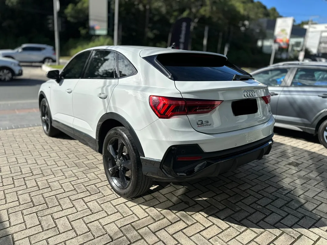 audi q3 q3 spb perf. black 2.0 tfsi tipt. quat.