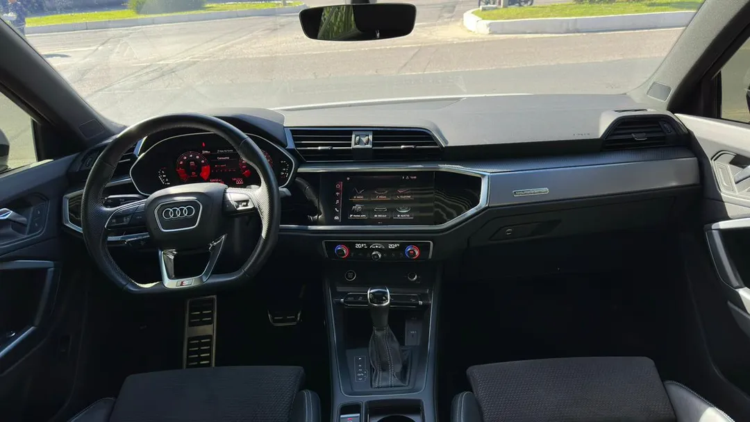 audi q3 q3 spb perf. black 2.0 tfsi tipt. quat.