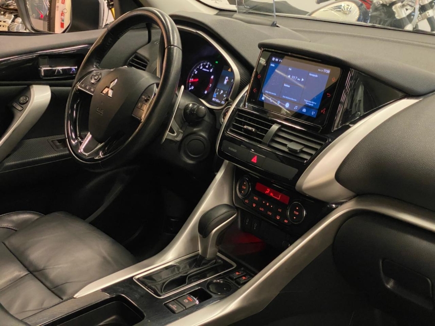 Mitsubishi-ECLIPSE CROSS-1.5 MIVEC TURBO GASOLINA HPE CVT