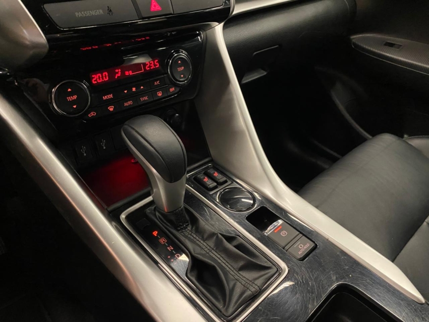 Mitsubishi-ECLIPSE CROSS-1.5 MIVEC TURBO GASOLINA HPE CVT