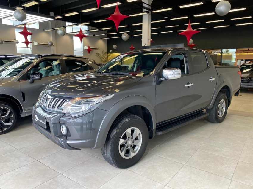 Mitsubishi-L200 TRITON-2.4 16V TURBO DIESEL SPORT HPE CD 4P 4X4 AUTOMÁTICO