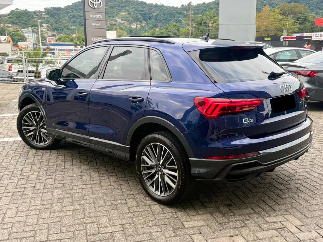 audi q3 q3 perf. black 2.0 tfsi tiptr. quattro