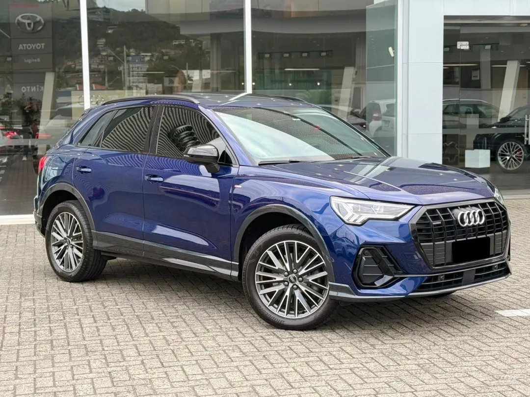 Audi-Q3-Q3 Perf. Black 2.0 TFSI Tiptr. Quattro