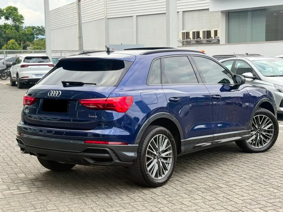 audi q3 q3 perf. black 2.0 tfsi tiptr. quattro