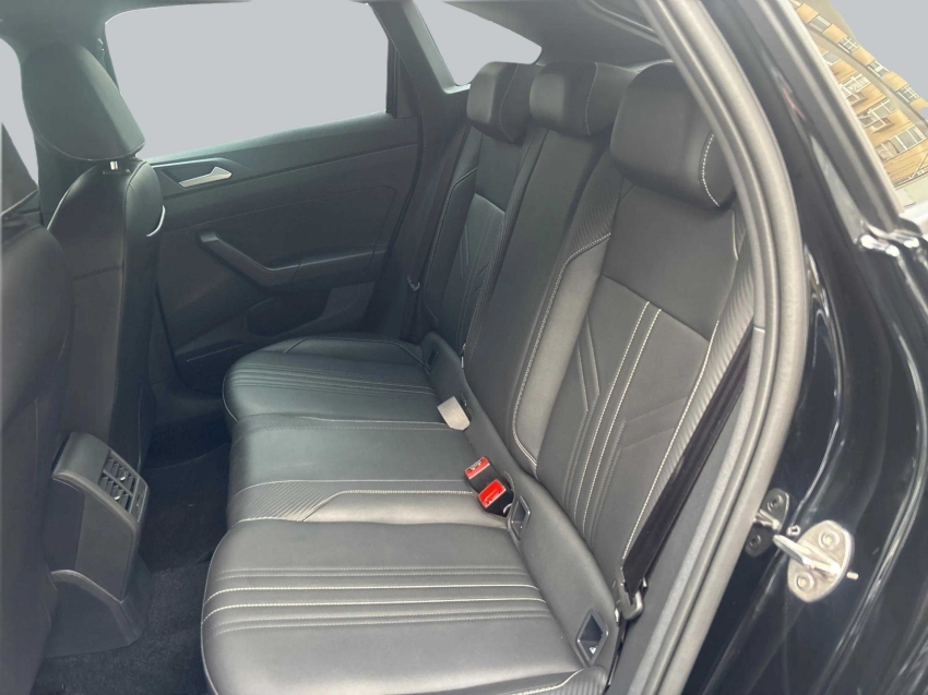 Volkswagen-NIVUS-1.0 200 TSI TOTAL FLEX HIGHLINE AUTOMÁTICO