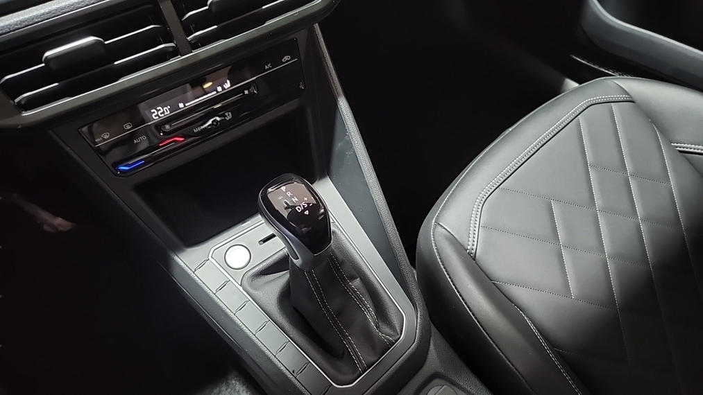 Volkswagen-VIRTUS-1.4 250 TSI EXCLUSIVE AUTOMÁTICO