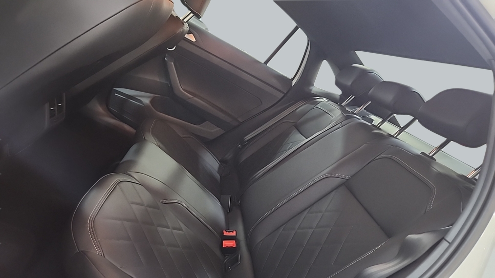 Volkswagen-VIRTUS-1.4 250 TSI EXCLUSIVE AUTOMÁTICO