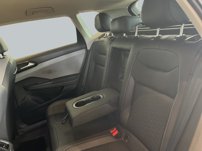 Volkswagen-TAOS-1.4 250 TSI TOTAL FLEX COMFORTLINE AUTOMÁTICO