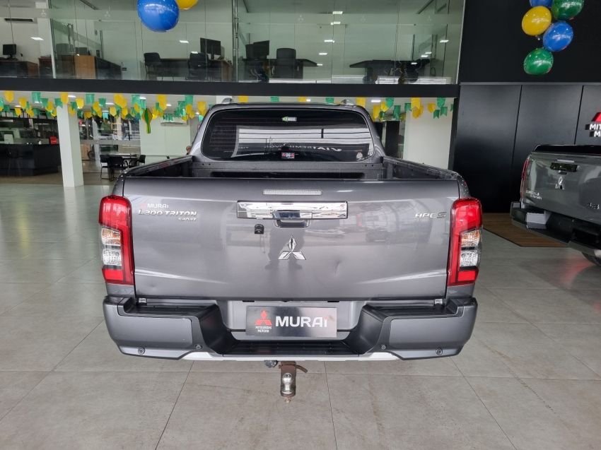 Mitsubishi-L200 TRITON-2.4 16V TURBO DIESEL SPORT HPE-S CD 4P 4X4 AUTOMÁTICO
