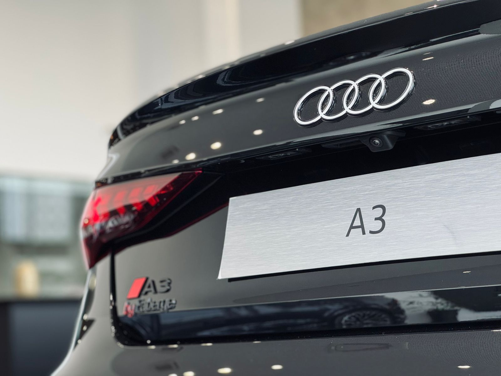 Audi-A3-A3 Sed. Perform. Black 2.0 TFSI S-tronic