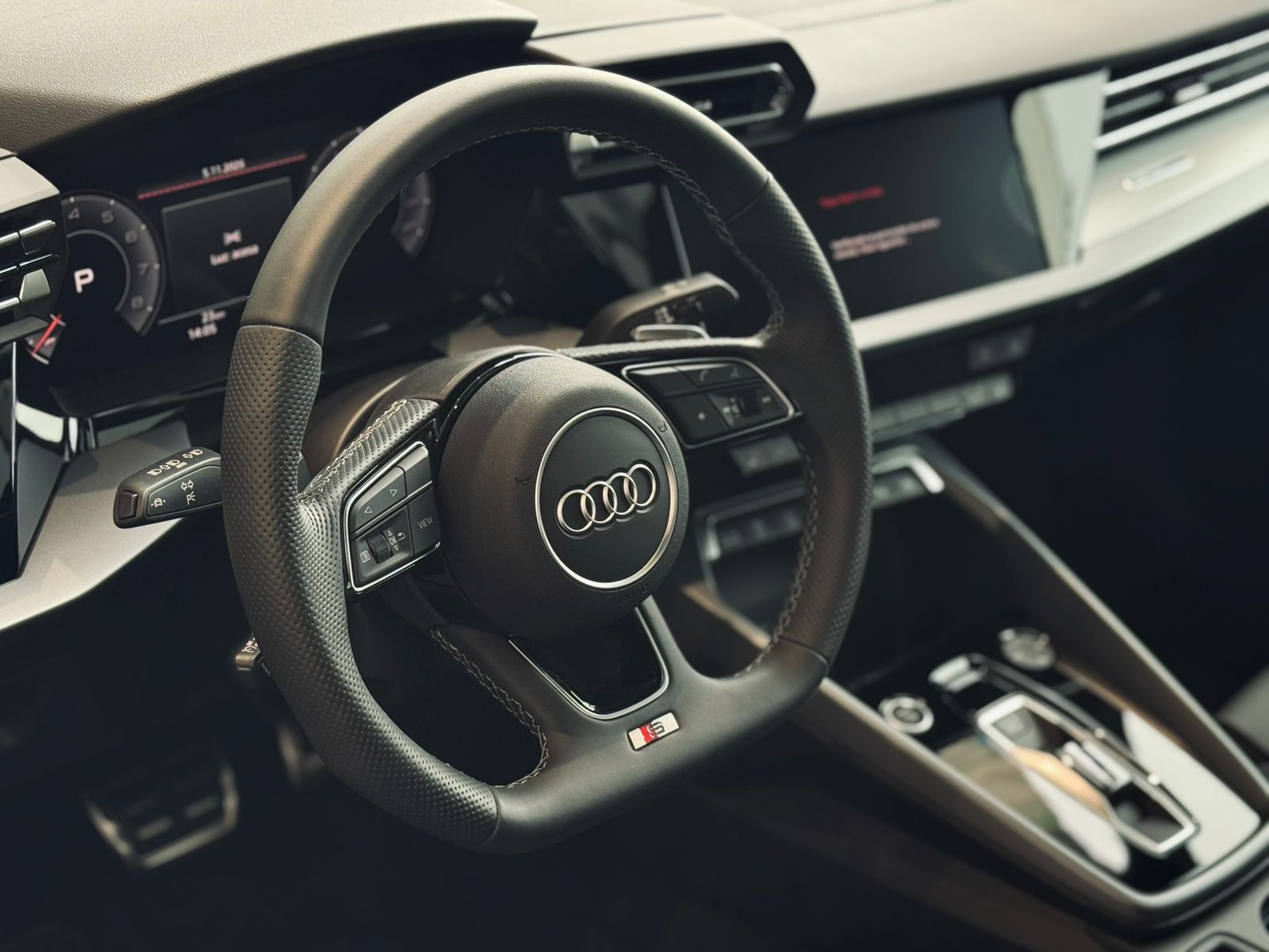 Audi-A3-A3 Sed. Perform. Black 2.0 TFSI S-tronic
