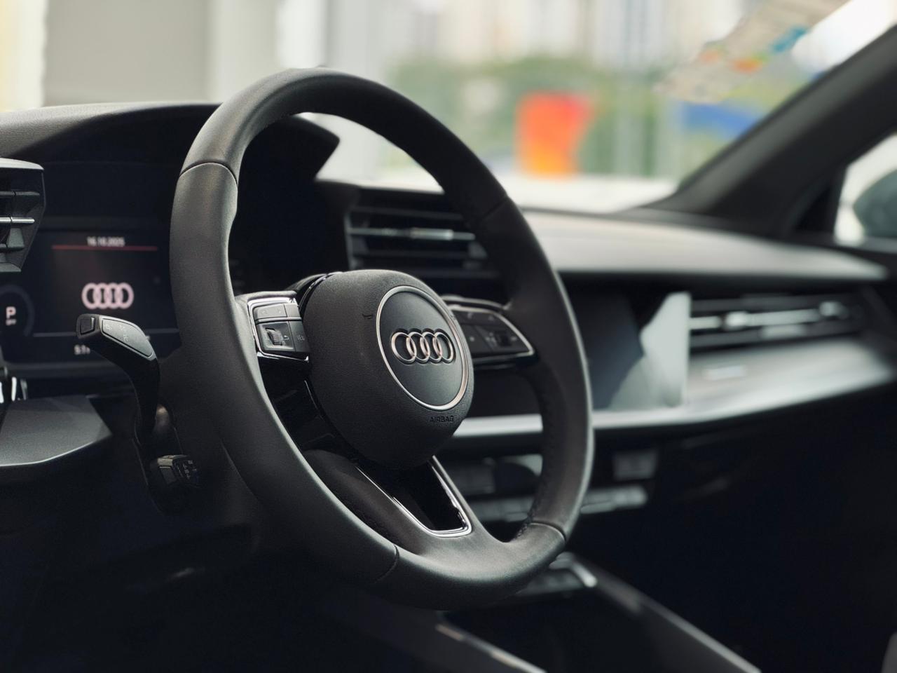 Audi-A3-A3 Sedan Performance 2.0 TFSI S-tronic