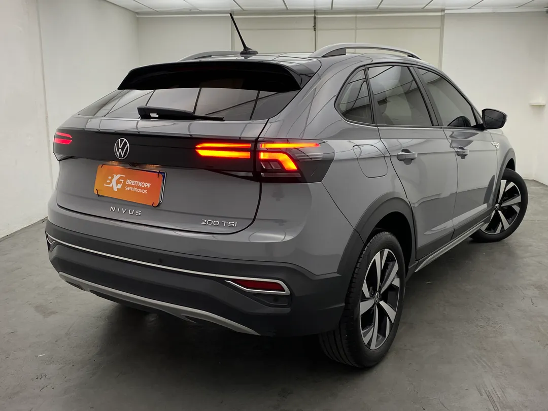 VW - Volkswagen-NIVUS-NIVUS HIGHLINE 1.0 200 TSI FLEX AUT.