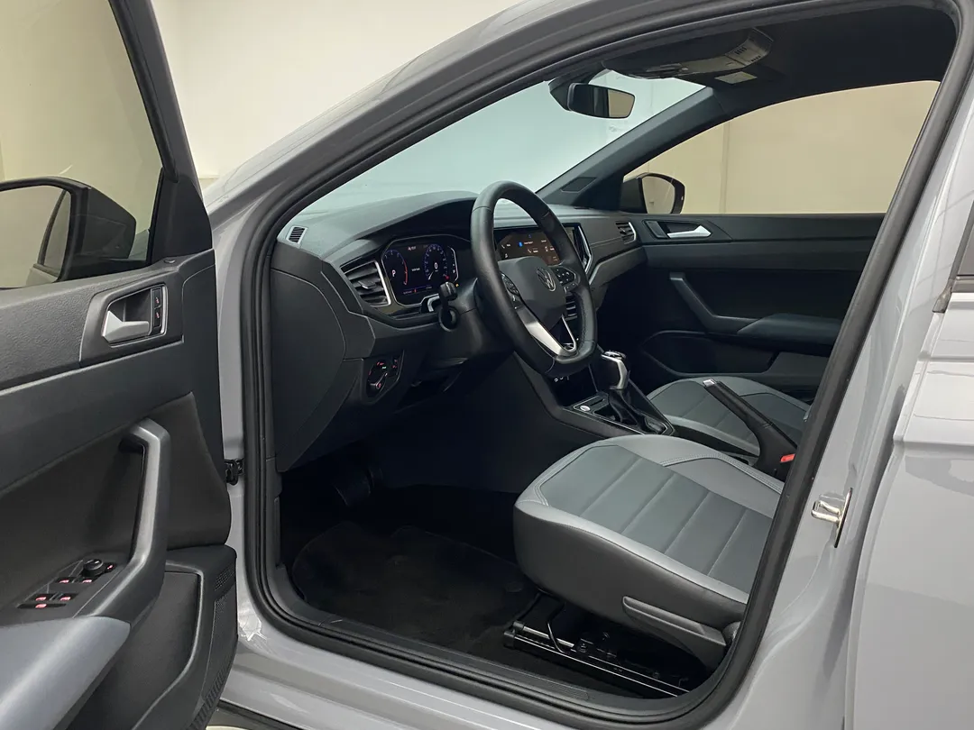 VW - Volkswagen-NIVUS-NIVUS HIGHLINE 1.0 200 TSI FLEX AUT.