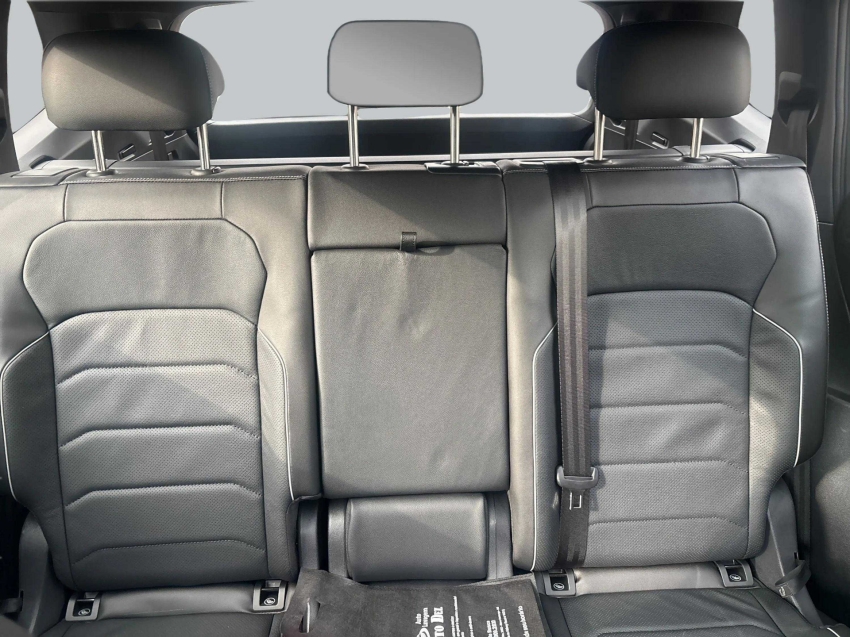 Volkswagen-TIGUAN-2.0 300 TSI GASOLINA ALLSPACE R-LINE AUTOMÁTICO