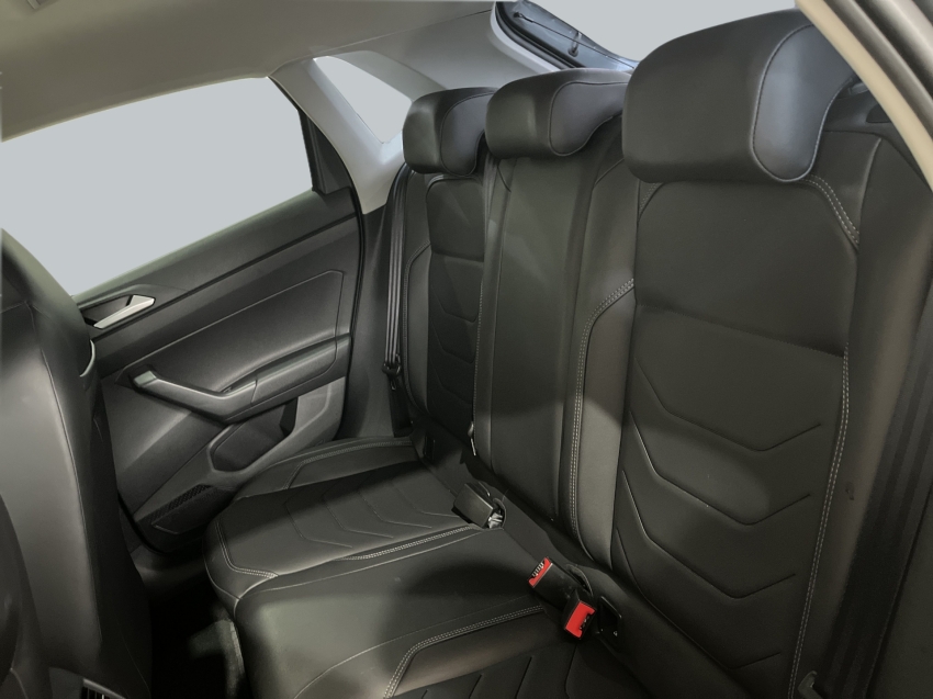 Volkswagen-POLO-1.0 170 TSI HIGHLINE AUTOMÁTICO