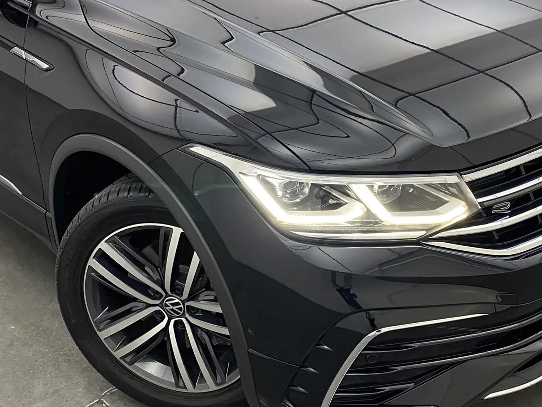 VW - Volkswagen-TIGUAN-TIGUAN ALLSPAC R-LINE 300 TSI 2.0
