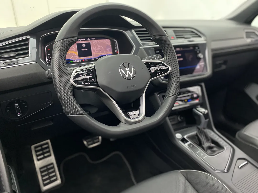 VW - Volkswagen-TIGUAN-TIGUAN ALLSPAC R-LINE 300 TSI 2.0