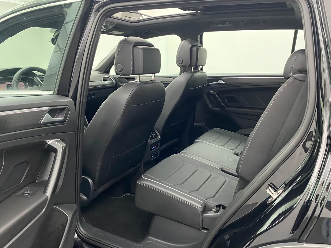 VW - Volkswagen-TIGUAN-TIGUAN ALLSPAC R-LINE 300 TSI 2.0