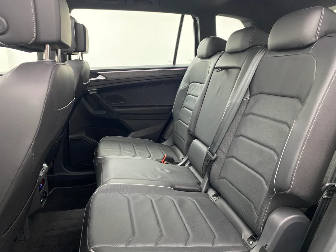 VW - Volkswagen-TIGUAN-TIGUAN ALLSPAC R-LINE 300 TSI 2.0