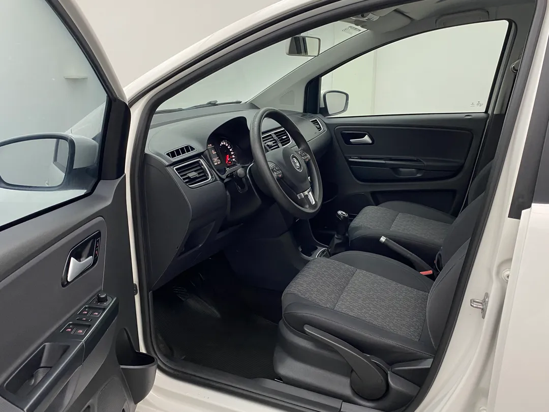 VW - Volkswagen-FOX-FOX 1.6 MI TOTAL FLEX 8V 5P