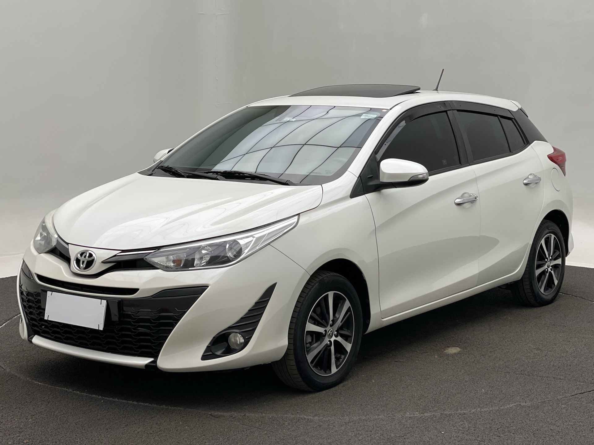 Toyota-YARIS-YARIS XLS Sedan 1.5 Flex 16V 4p Aut.