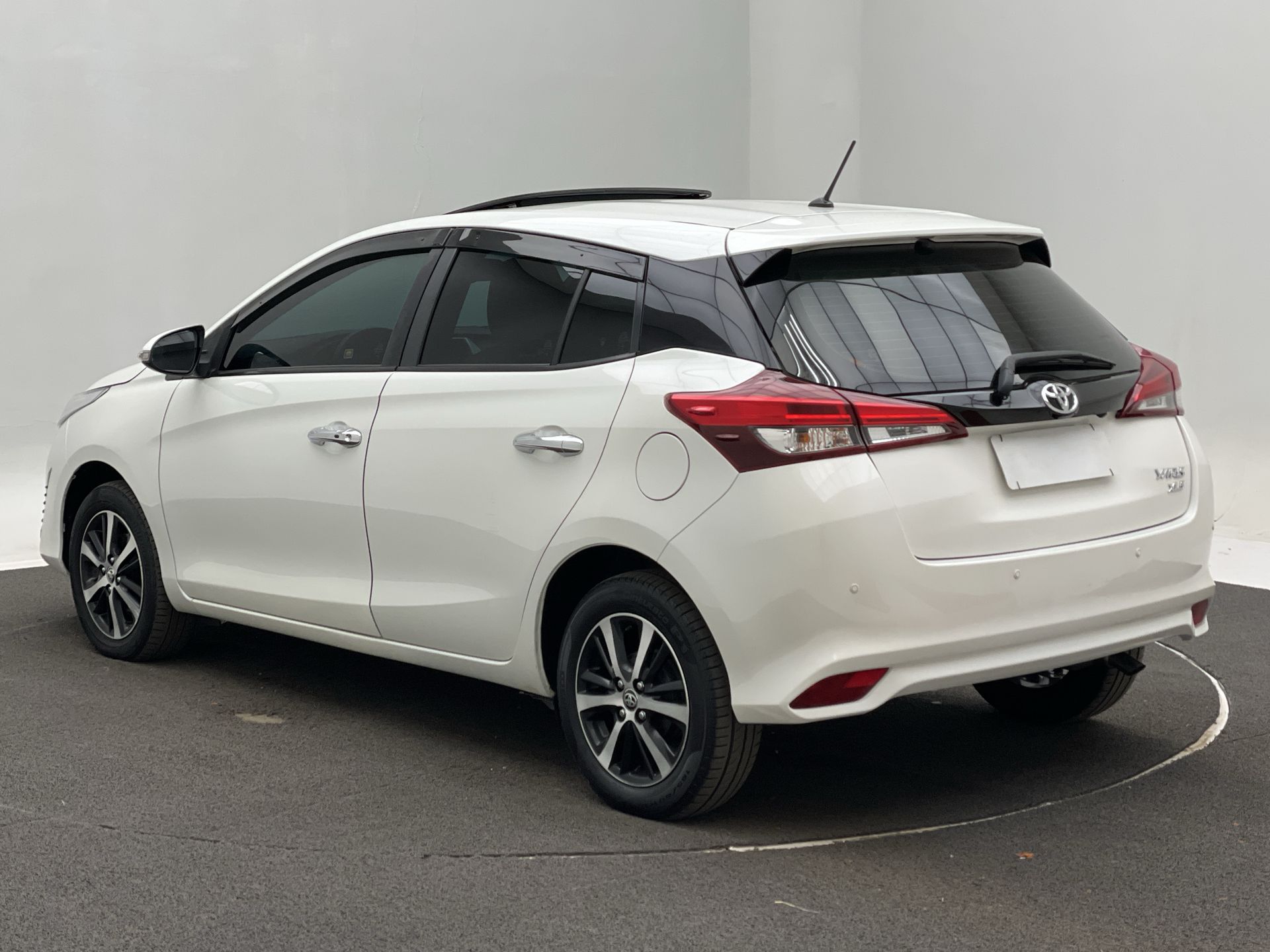 Toyota-YARIS-YARIS XLS Sedan 1.5 Flex 16V 4p Aut.