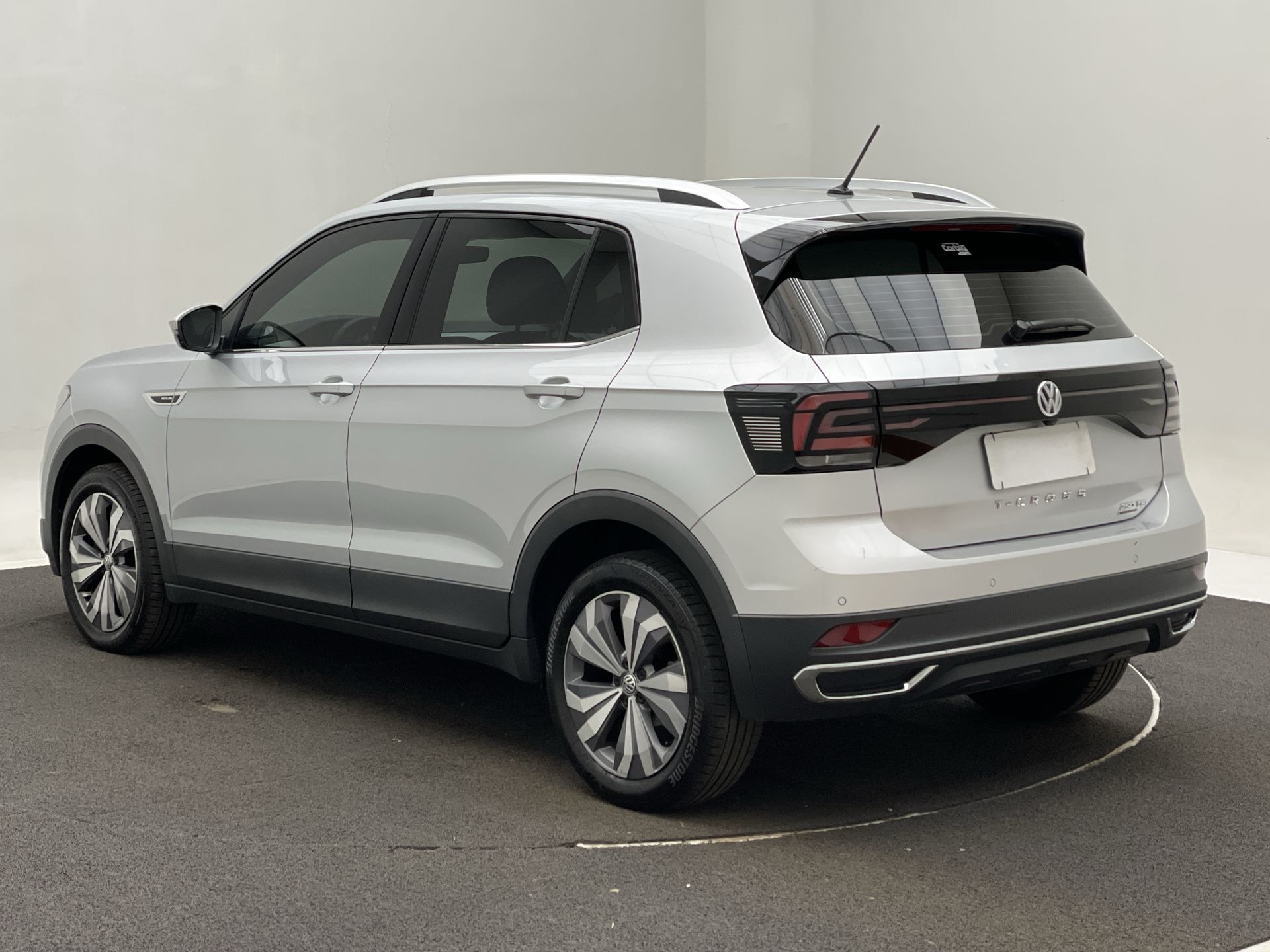 Volkswagen-T-Cross-T-Cross Hig. 250 TSI 1.4 Flex 16V 5p Aut