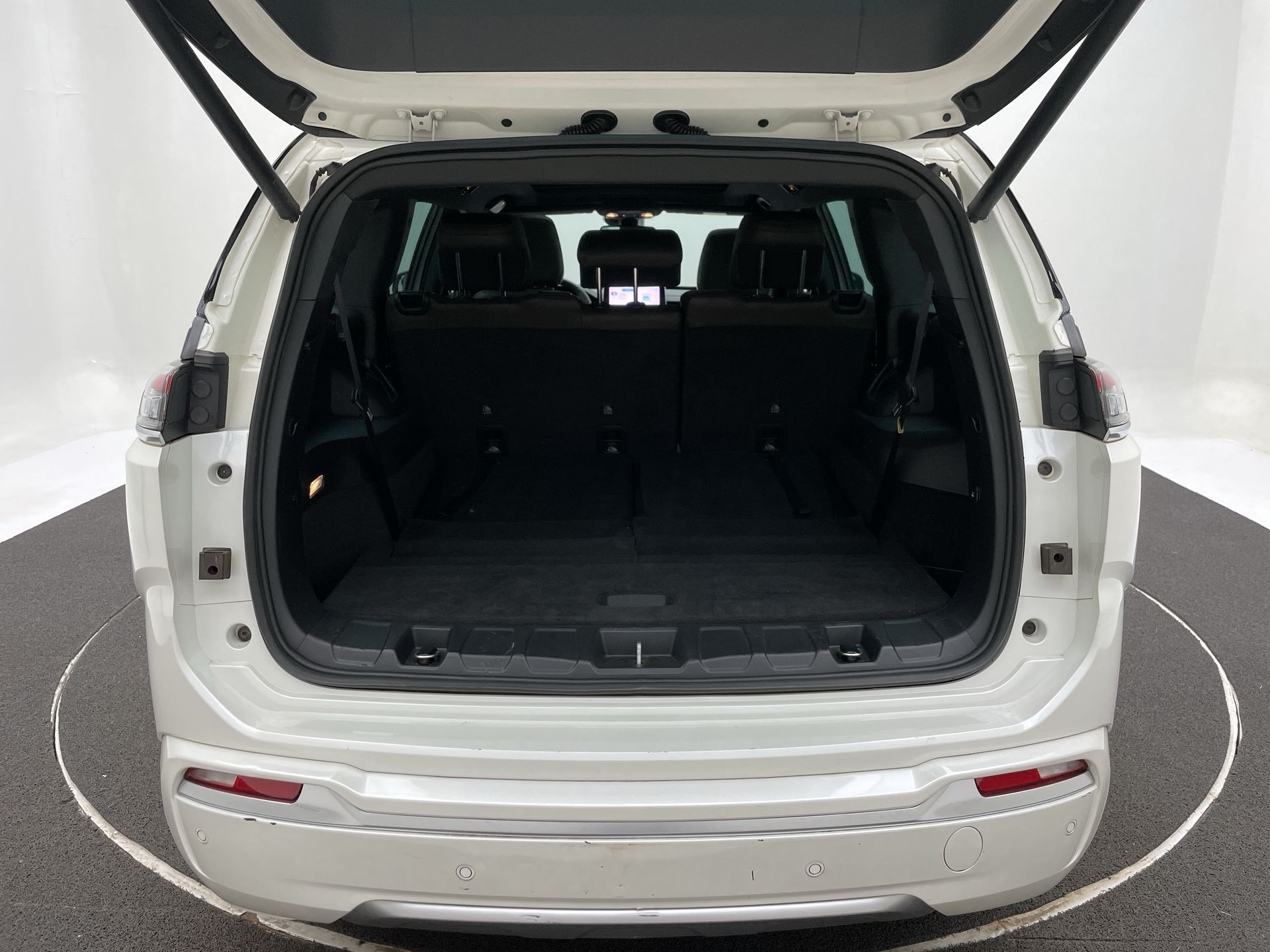 Jeep-COMMANDER-Commander Overland T270 1.3 TB Flex Aut.