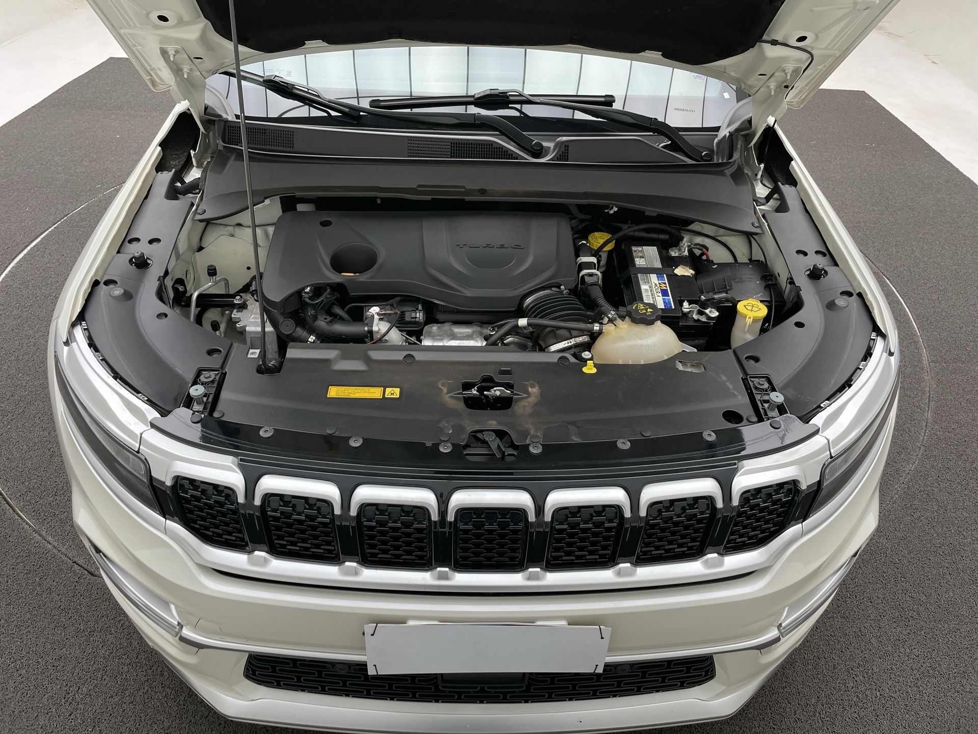 Jeep-COMMANDER-Commander Overland T270 1.3 TB Flex Aut.