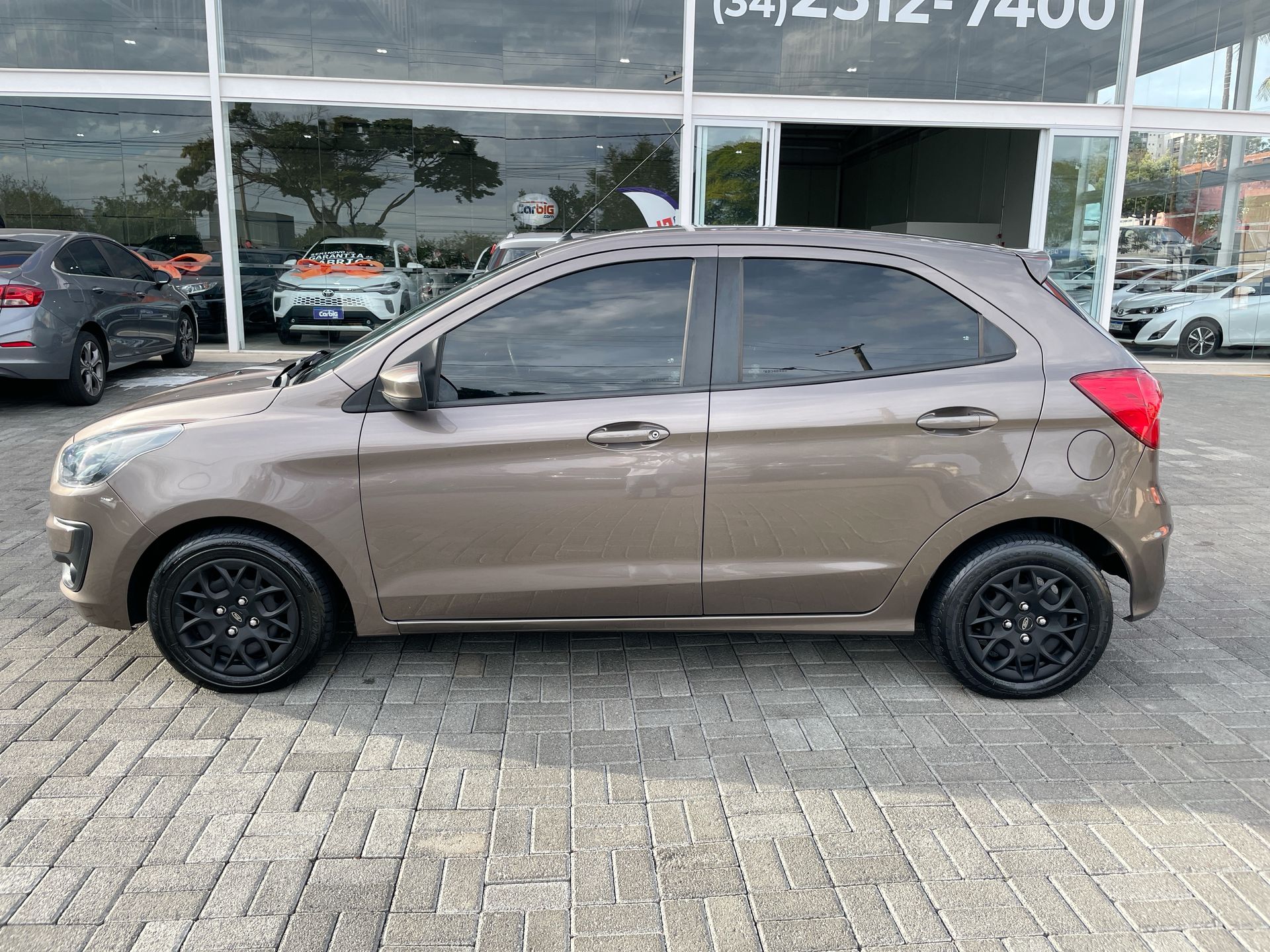 Ford-KA-Ka 1.0 SE/SE Plus TiVCT Flex 5p