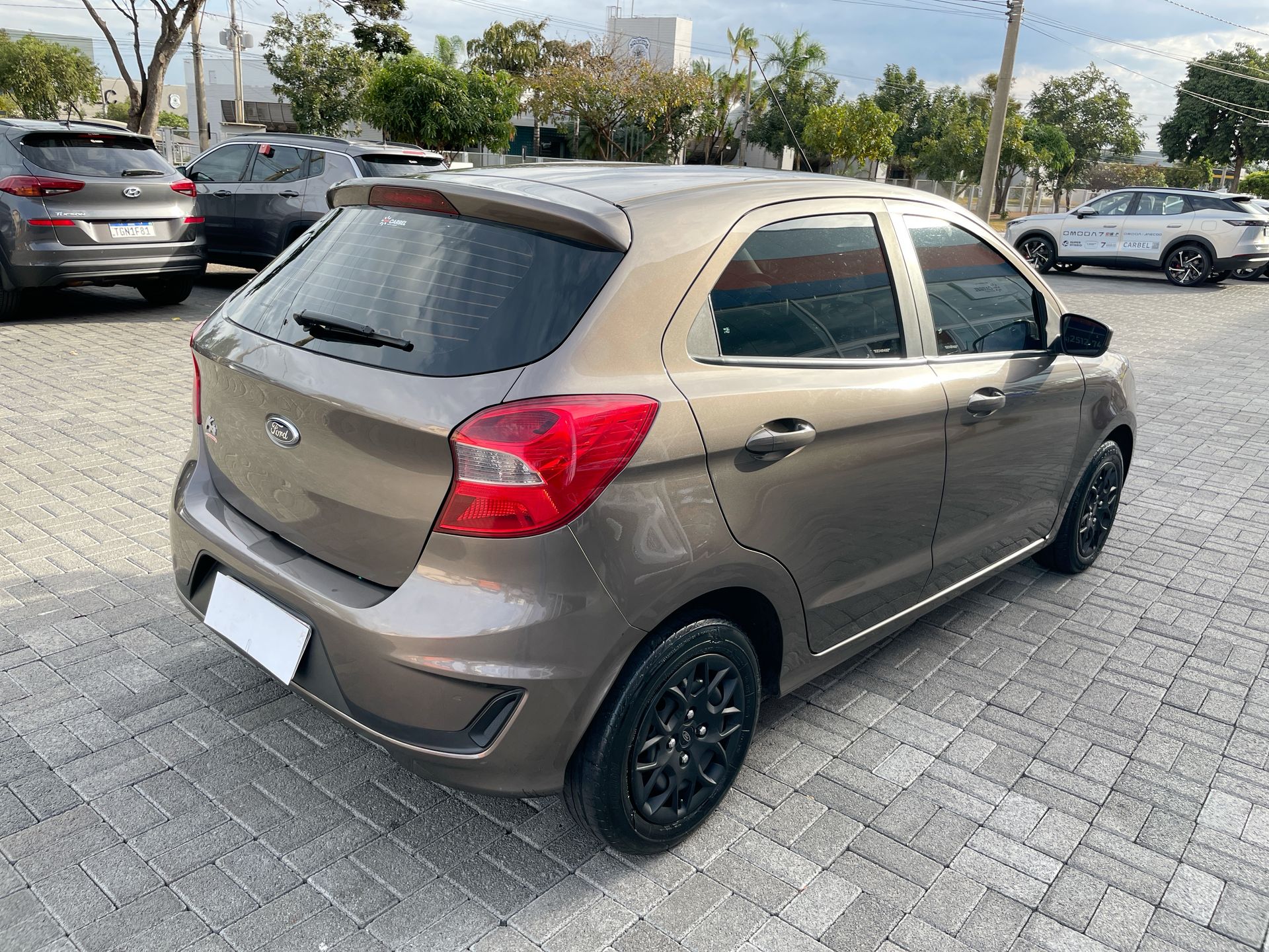 Ford-KA-Ka 1.0 SE/SE Plus TiVCT Flex 5p