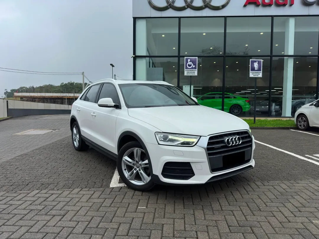 Audi-Q3-Q3 2.0 TFSI Quat. 170/180cv S-tronic 5p