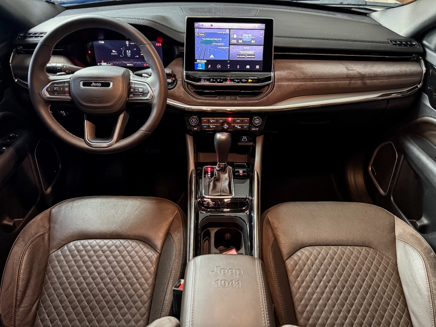 Jeep-COMMANDER-1.3 T270 TURBO FLEX OVERLAND AT6