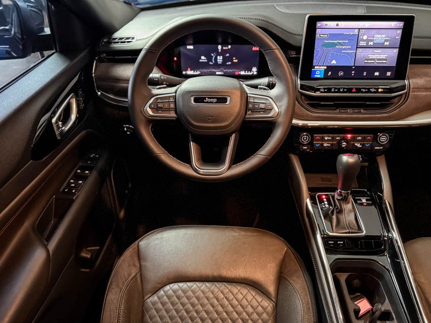 Jeep-COMMANDER-1.3 T270 TURBO FLEX OVERLAND AT6