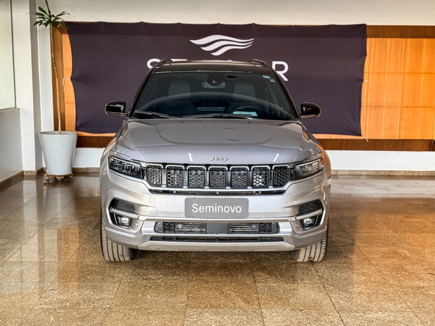 Jeep-COMMANDER-2.2 TURBO DIESEL OVERLAND AT9