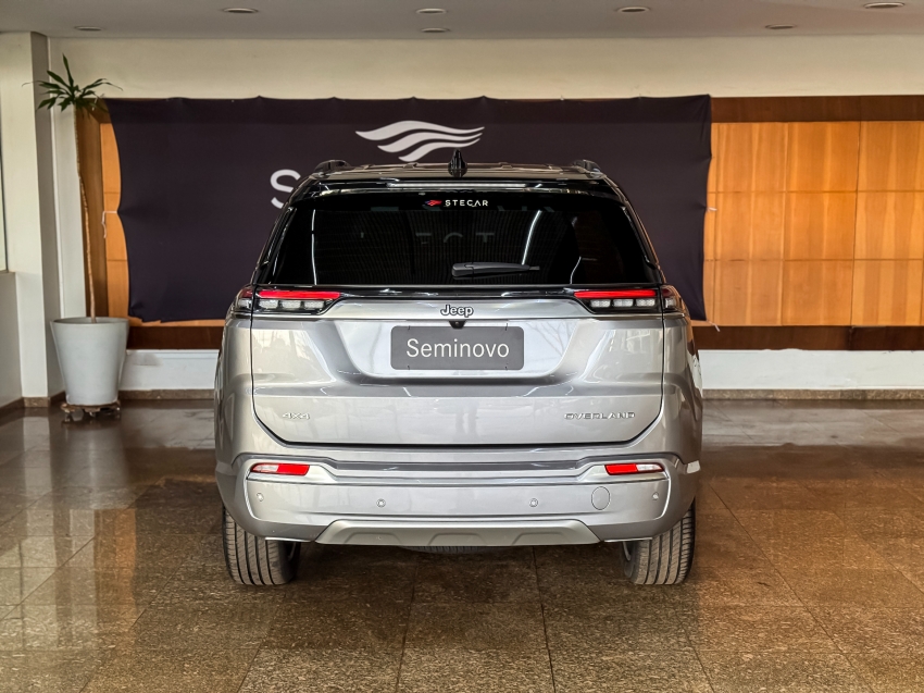 Jeep-COMMANDER-2.2 TURBO DIESEL OVERLAND AT9