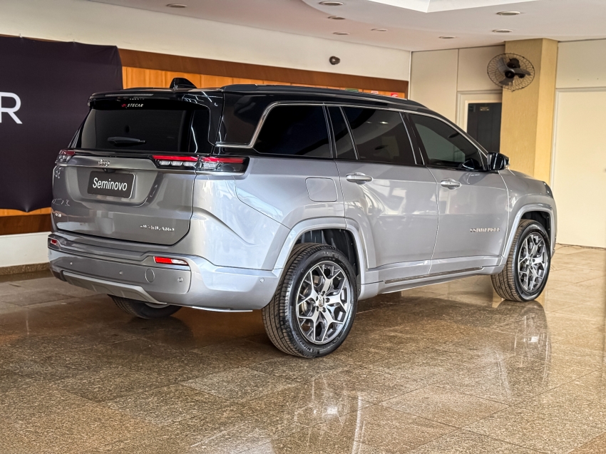 Jeep-COMMANDER-2.2 TURBO DIESEL OVERLAND AT9