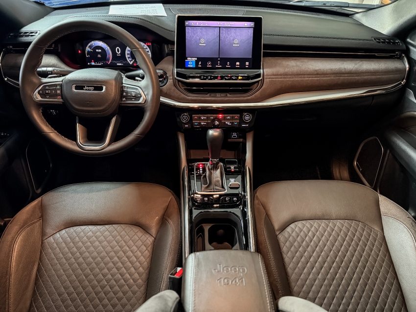Jeep-COMMANDER-2.2 TURBO DIESEL OVERLAND AT9