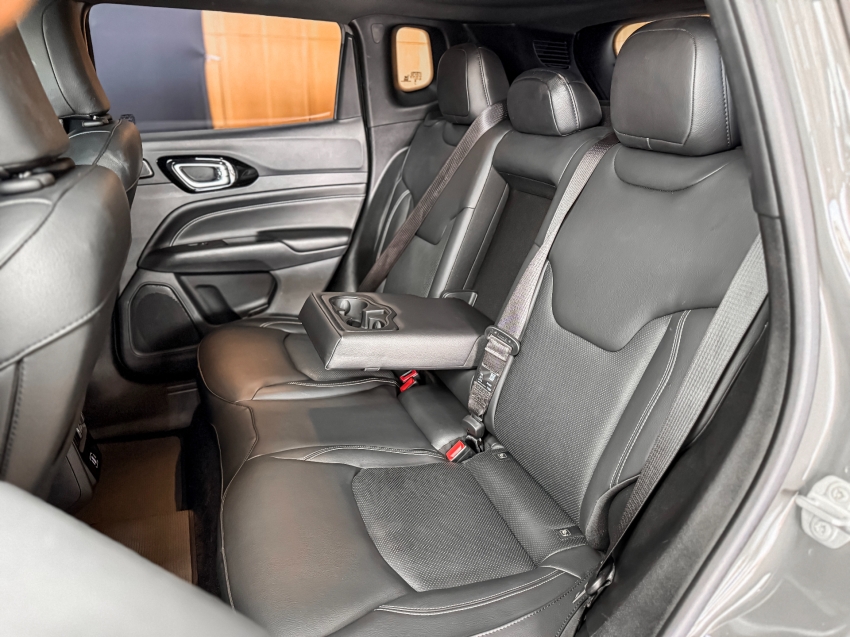 Jeep-COMPASS-1.3 T270 TURBO FLEX S AT6