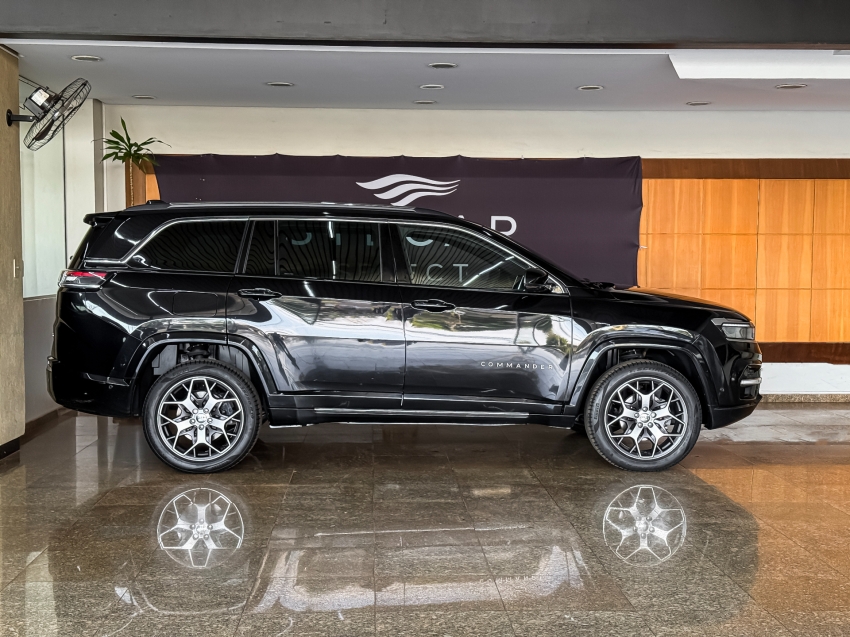 Jeep-COMMANDER-2.0 TD380 TURBO DIESEL OVERLAND AT9