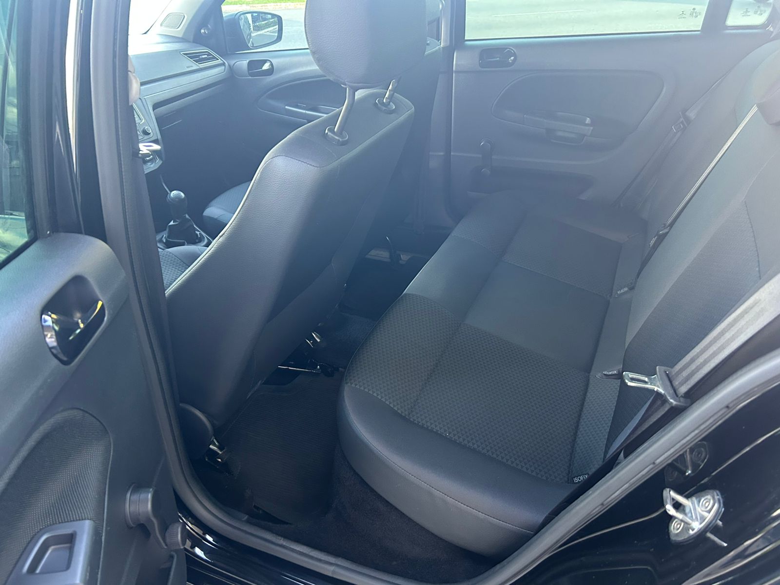 Volkswagen-VOYAGE-VOYAGE 1.0 Flex 12V 4p