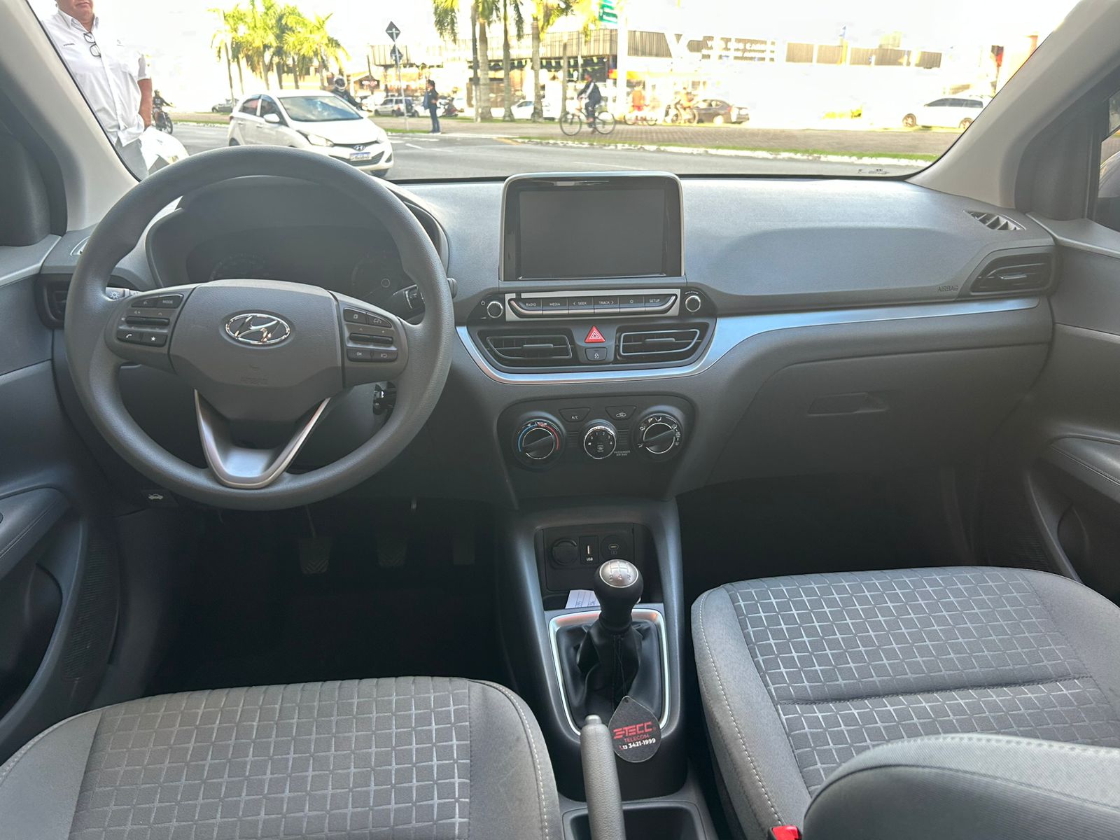 Hyundai-HB20S-HB20S Comfort Plus 1.0 Flex 12V Mec.