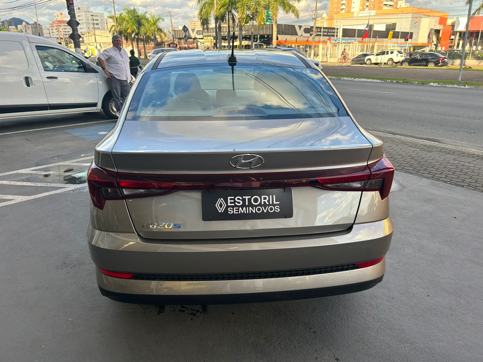 Hyundai-HB20S-HB20S Comfort Plus 1.0 Flex 12V Mec.
