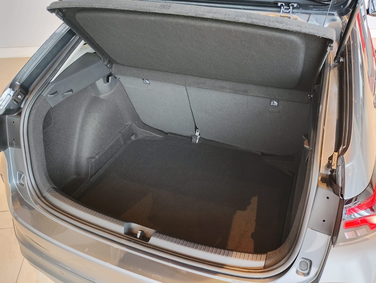 Volkswagen-Nivus-Nivus Comfortline 1.0 200 TSI Flex Aut.