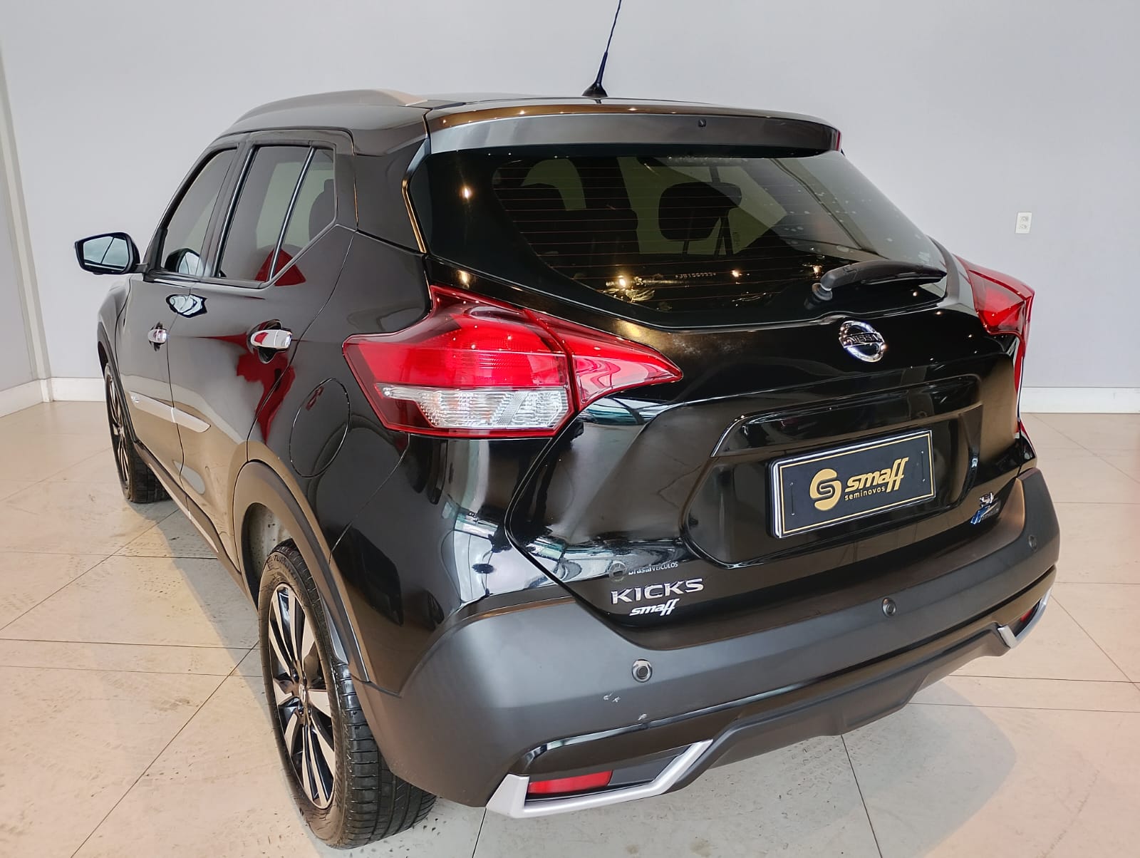 Nissan-KICKS-KICKS 1.6 16V FLEXSTART SL 4P XTRONIC